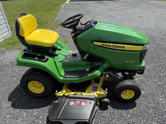 Image of John Deere X300 Primary image