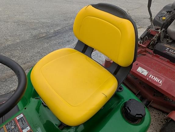 Image of John Deere X300 equipment image 4