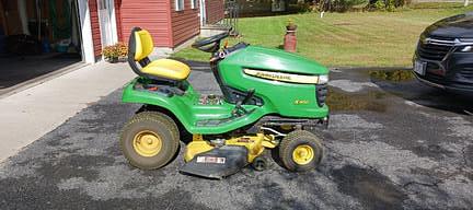 Image of John Deere X300 equipment image 1