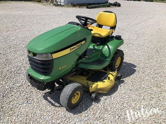 Image of John Deere X300 equipment image 2