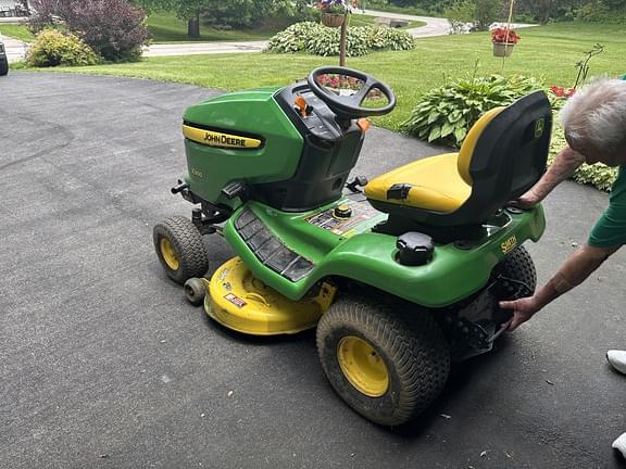 Image of John Deere X300 equipment image 3