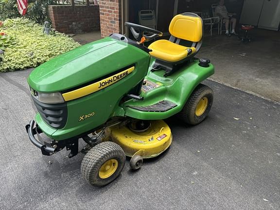 Image of John Deere X300 Primary image