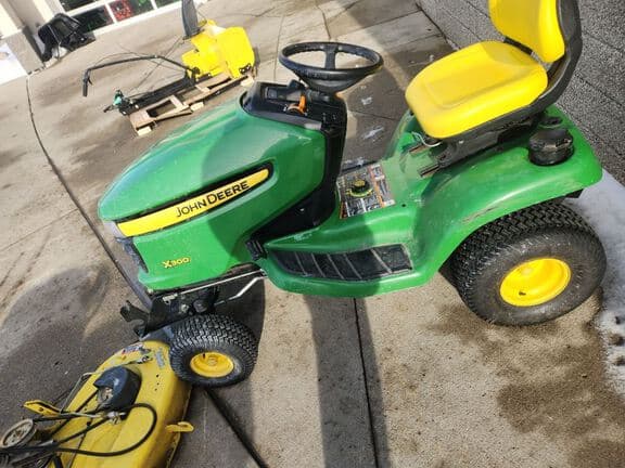 Image of John Deere X300 equipment image 1
