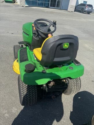 Image of John Deere X300 equipment image 3