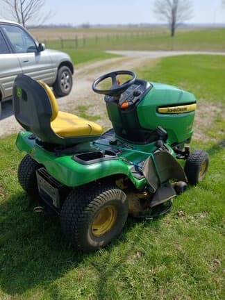 Image of John Deere X300 equipment image 2