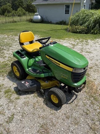 Image of John Deere X304 equipment image 3