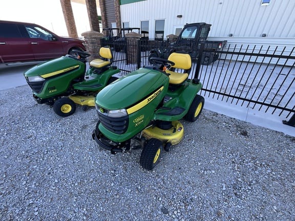 2013 John Deere X304 Equipment Image0
