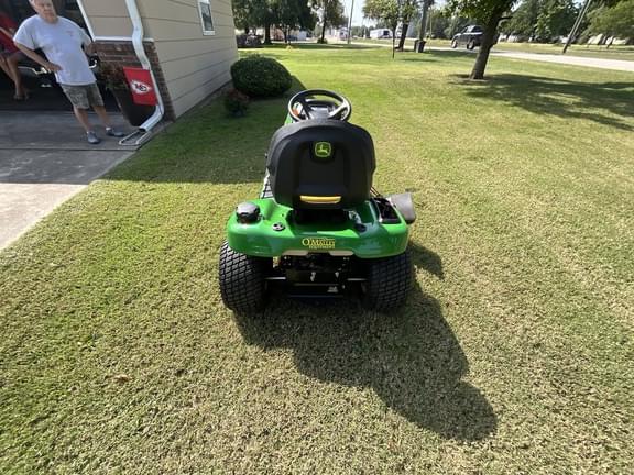 Image of John Deere X304 equipment image 2