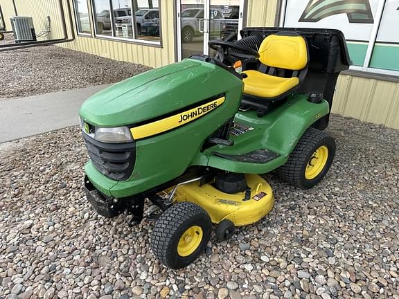 Image of John Deere X304 Primary image