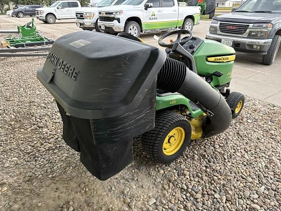 Image of John Deere X304 equipment image 3