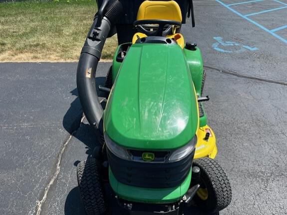 Image of John Deere X304 equipment image 4