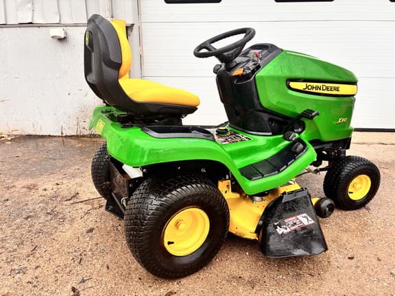 Image of John Deere X310 equipment image 1