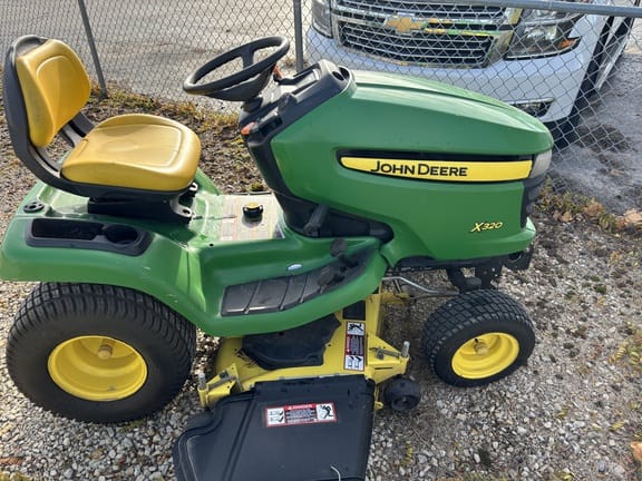 2013 John Deere X320 Equipment Image0