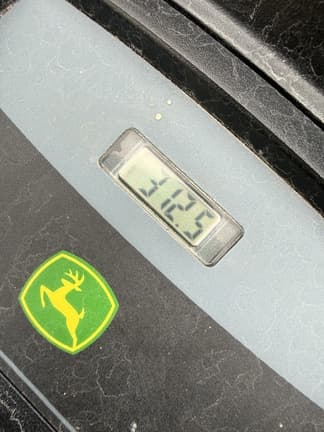 Image of John Deere X320 equipment image 3