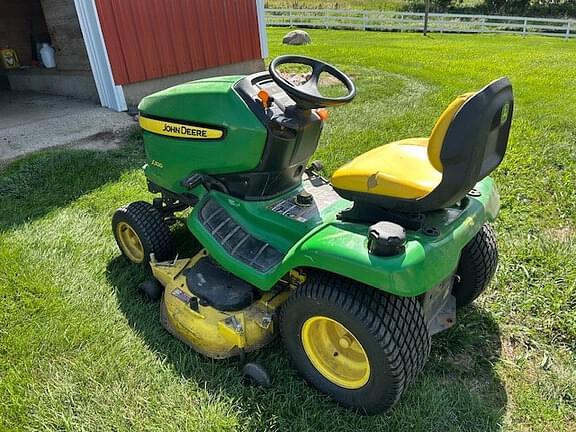 Image of John Deere X320 equipment image 2