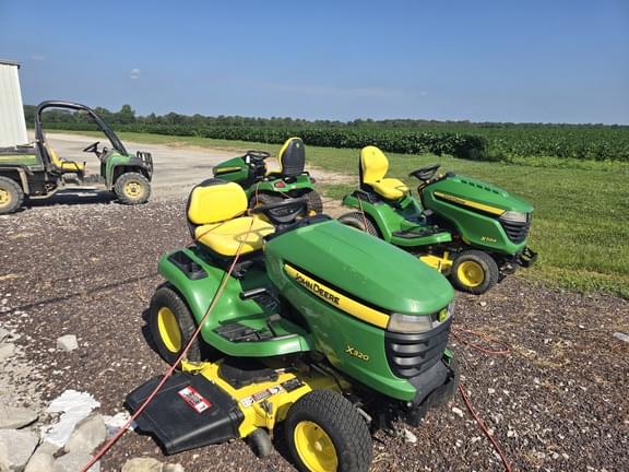 Image of John Deere X320 Primary image