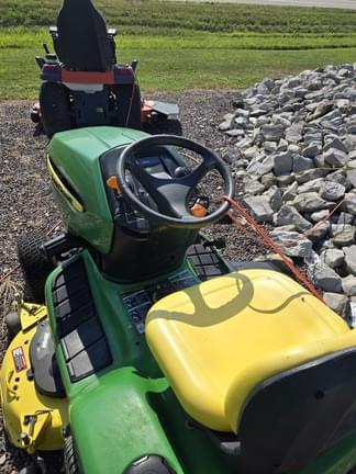 Image of John Deere X320 equipment image 3