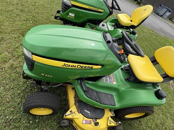 Image of John Deere X320 equipment image 1