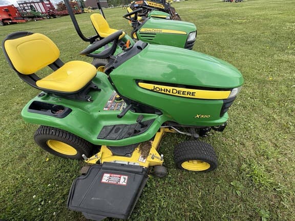 Image of John Deere X320 equipment image 2