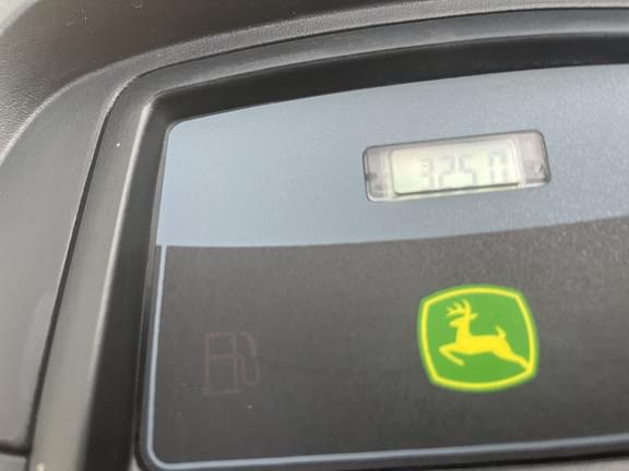 Image of John Deere X320 equipment image 4