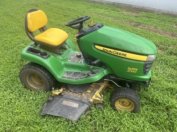Image of John Deere X320 Image 1