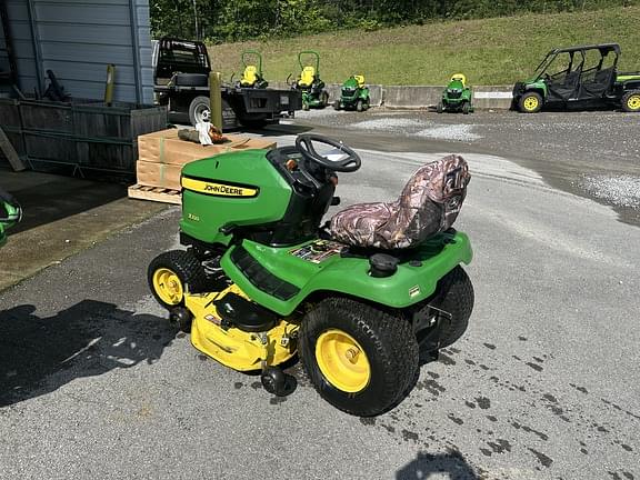 Image of John Deere X320 equipment image 1