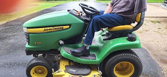 Image of John Deere X320 Image 1