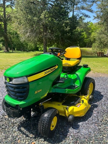 Main image John Deere X324