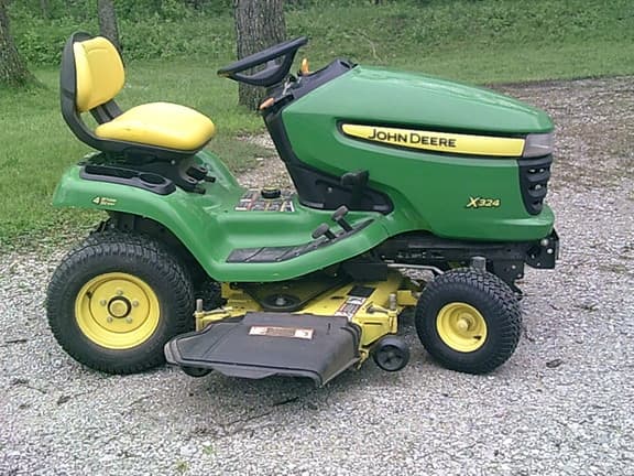 Image of John Deere X324 Image 1