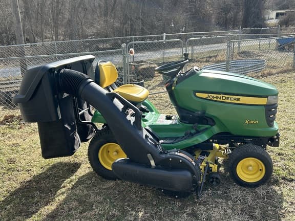 Image of John Deere X360 equipment image 2