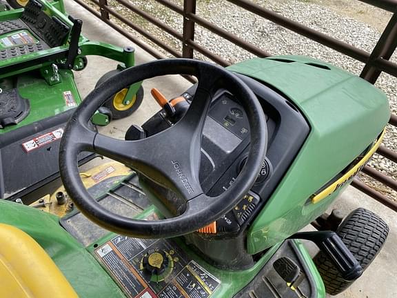 Image of John Deere X500 equipment image 4