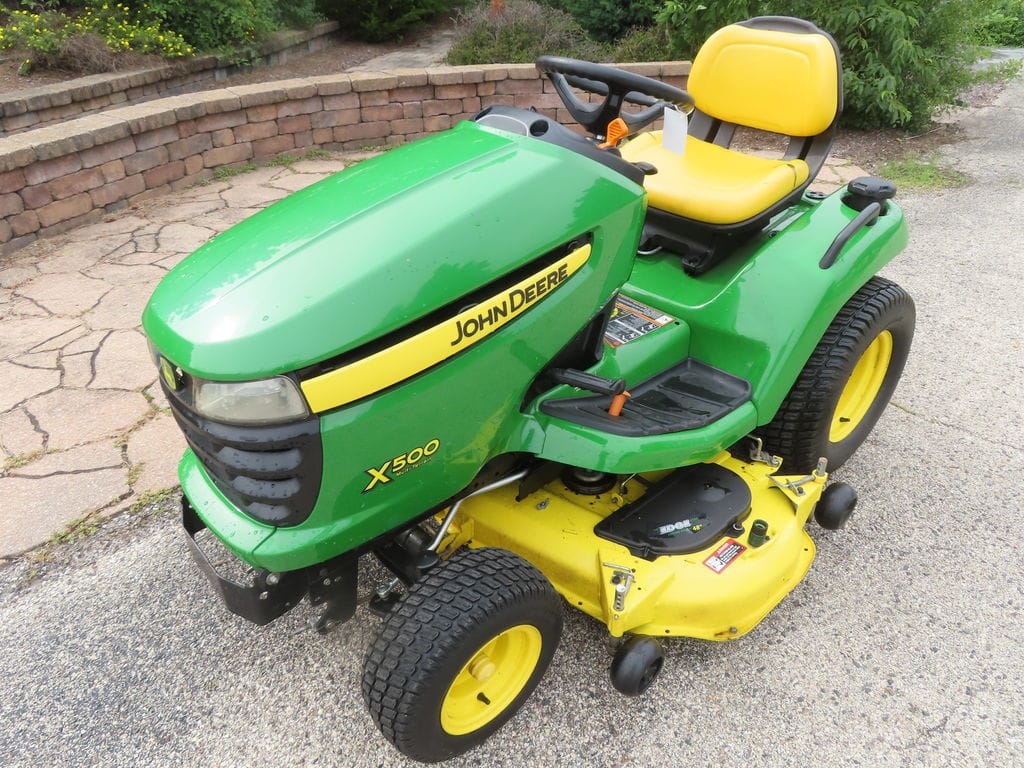 2013 John Deere X500 Equipment Image0