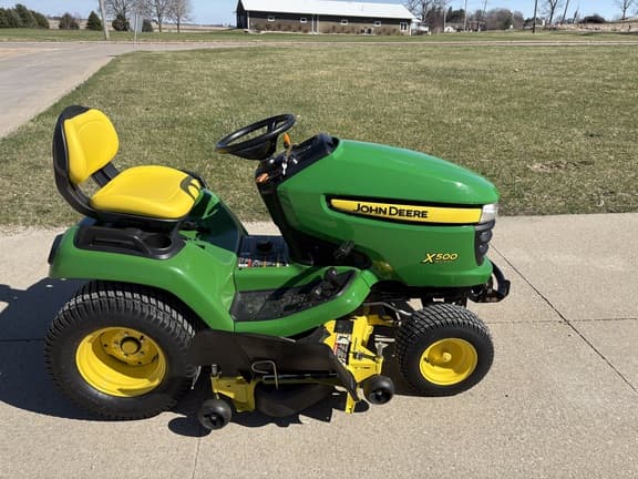 Image of John Deere X500 equipment image 3