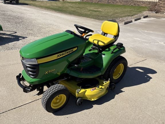 Image of John Deere X500 equipment image 1