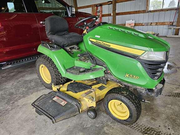 Image of John Deere X530 equipment image 4