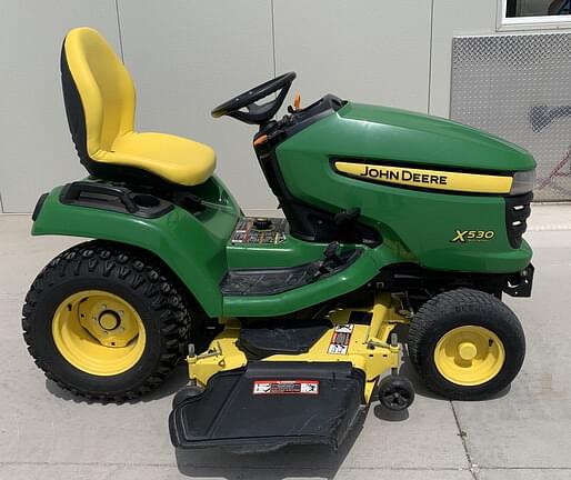 Image of John Deere X530 equipment image 1