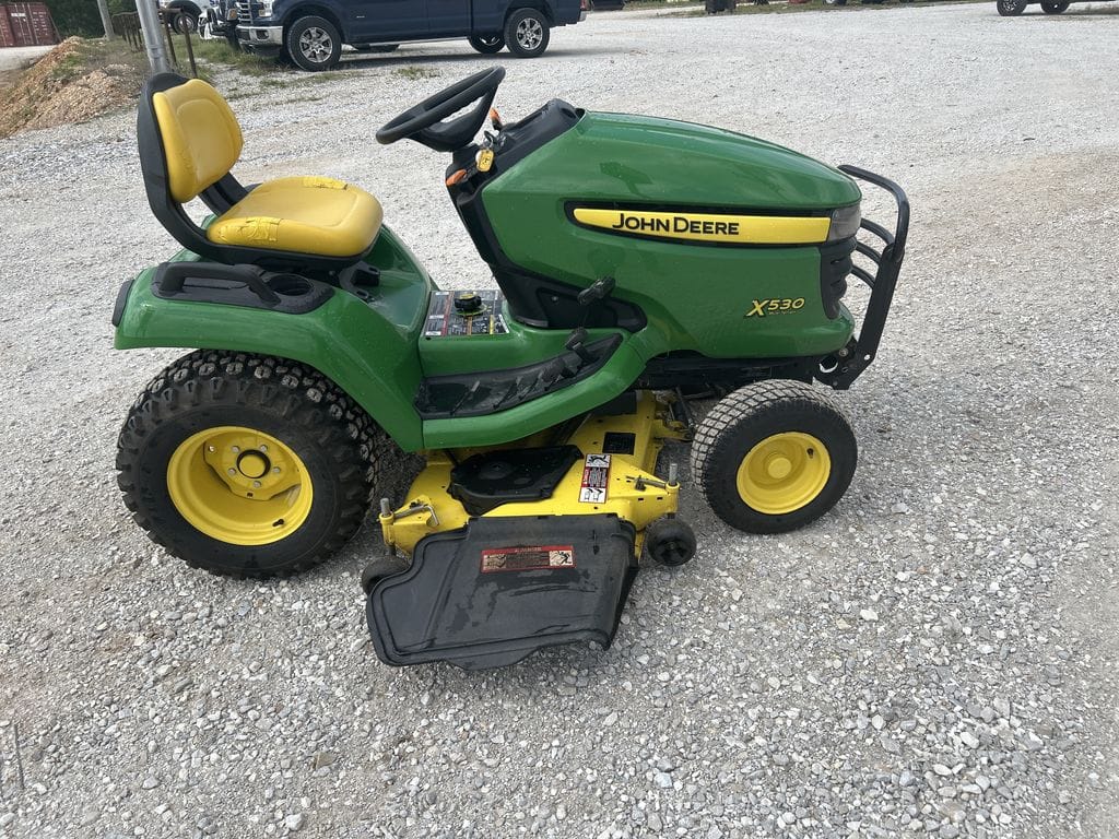 2013 John Deere X530 Equipment Image0