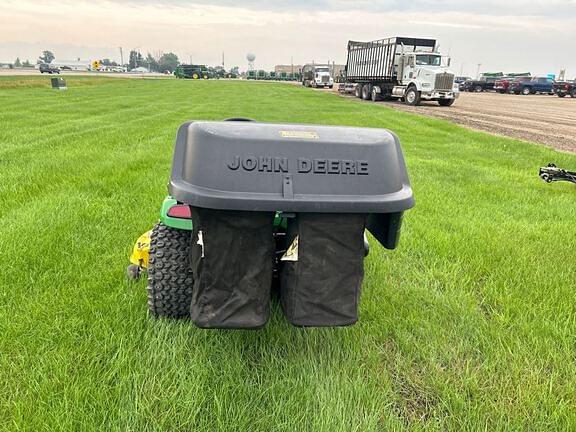 Image of John Deere X530 equipment image 3