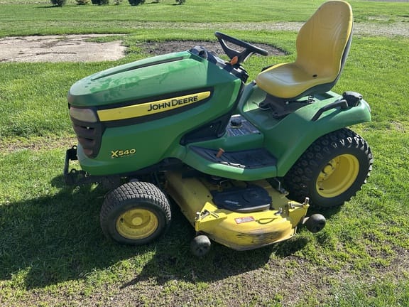2013 John Deere X540 Equipment Image0
