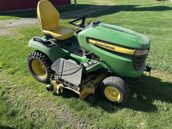 Image of John Deere X540 equipment image 4