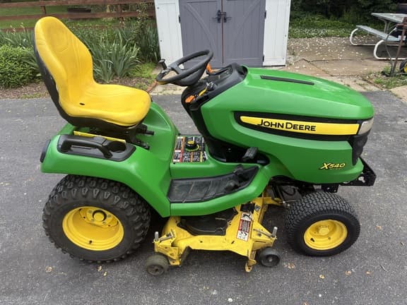 Image of John Deere X540 equipment image 2