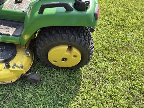 Image of John Deere X540 equipment image 3