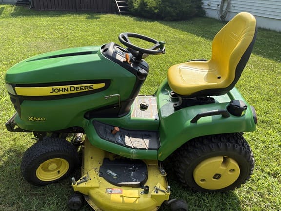 2013 John Deere X540 Equipment Image0