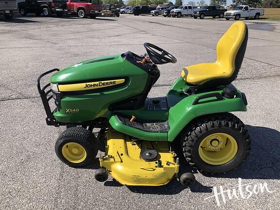 Image of John Deere X540 equipment image 3
