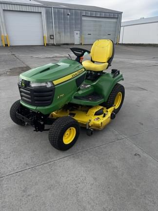 Image of John Deere X710 equipment image 1