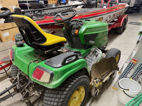 Image of John Deere X730 equipment image 2