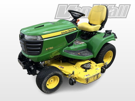 2013 John Deere X730 Equipment Image0