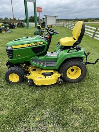 Image of John Deere X730 equipment image 1