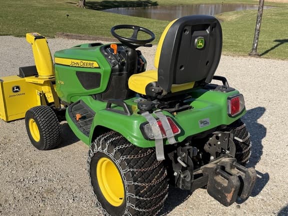 Image of John Deere X730 equipment image 4