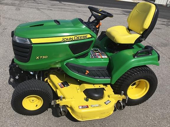 Image of John Deere X730 equipment image 1
